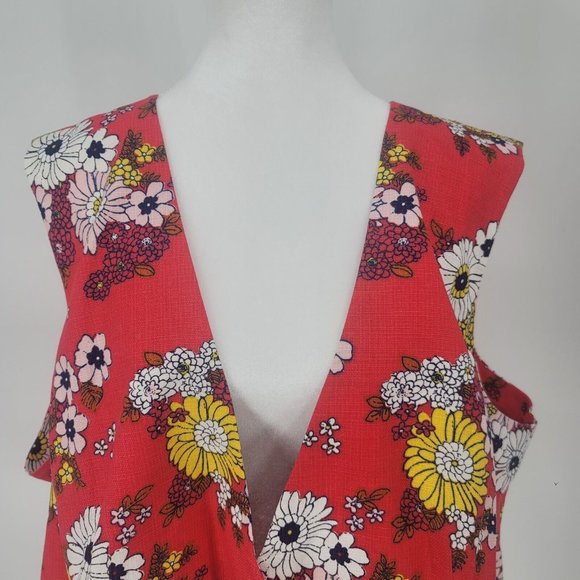 Modcloth Splash Of Inspiration Red Floral Vest 3 Button Women's Size 4X - Picture 3 of 8